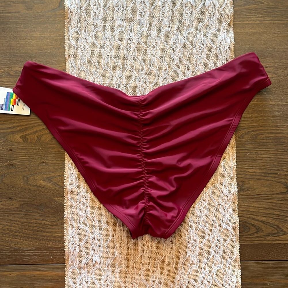 New! Cheeky bikini bottom